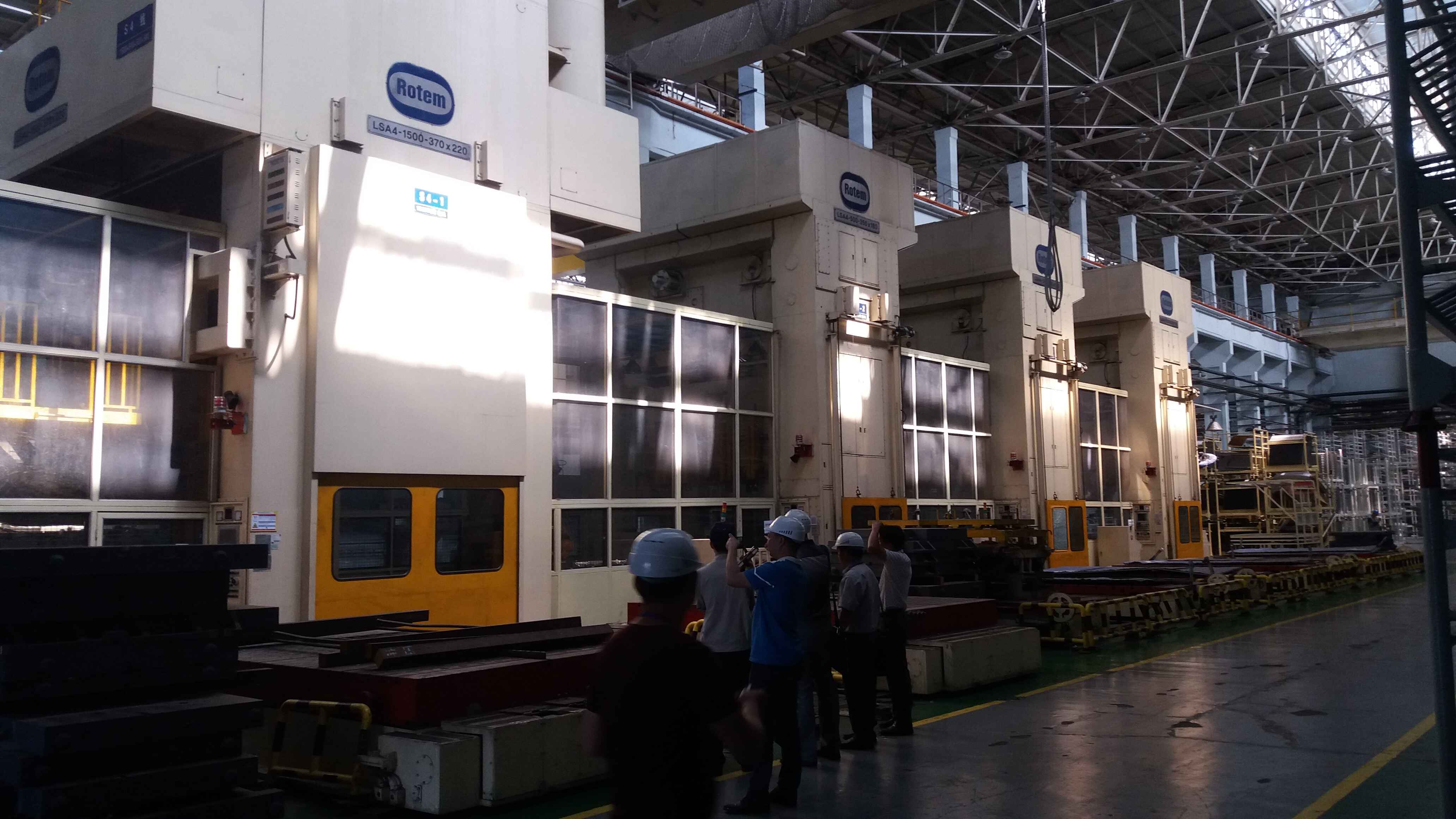 北京設備搬運壓力機吊裝搬運運輸