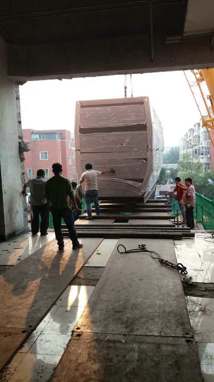 京設備搬運大型設備吊裝